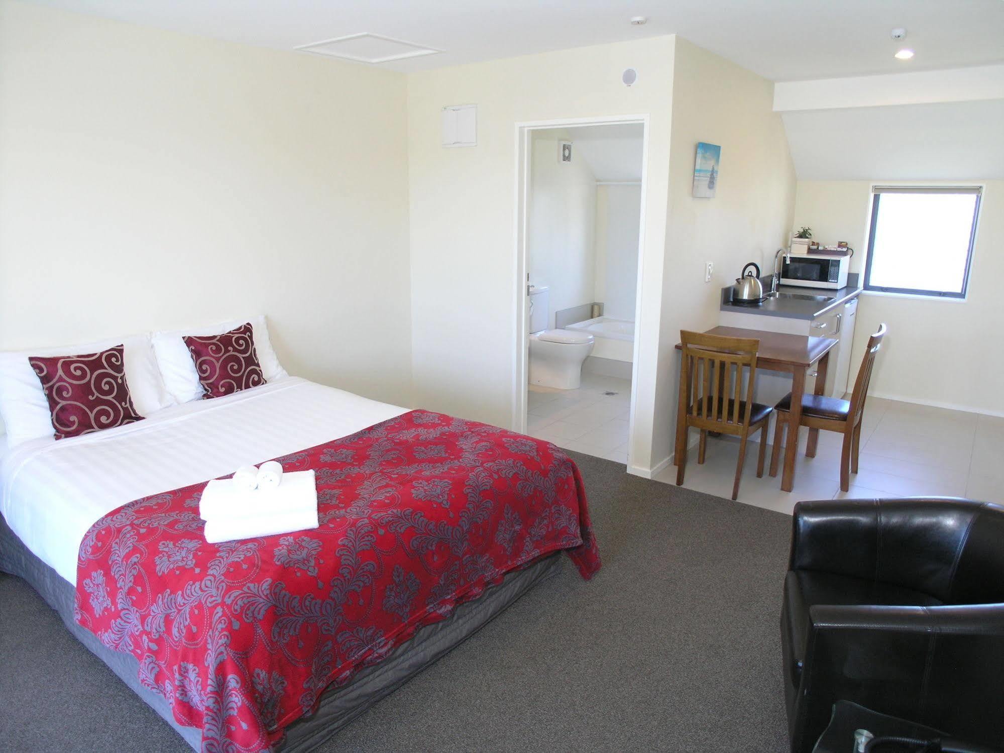 123 Motel Christchurch Extérieur photo