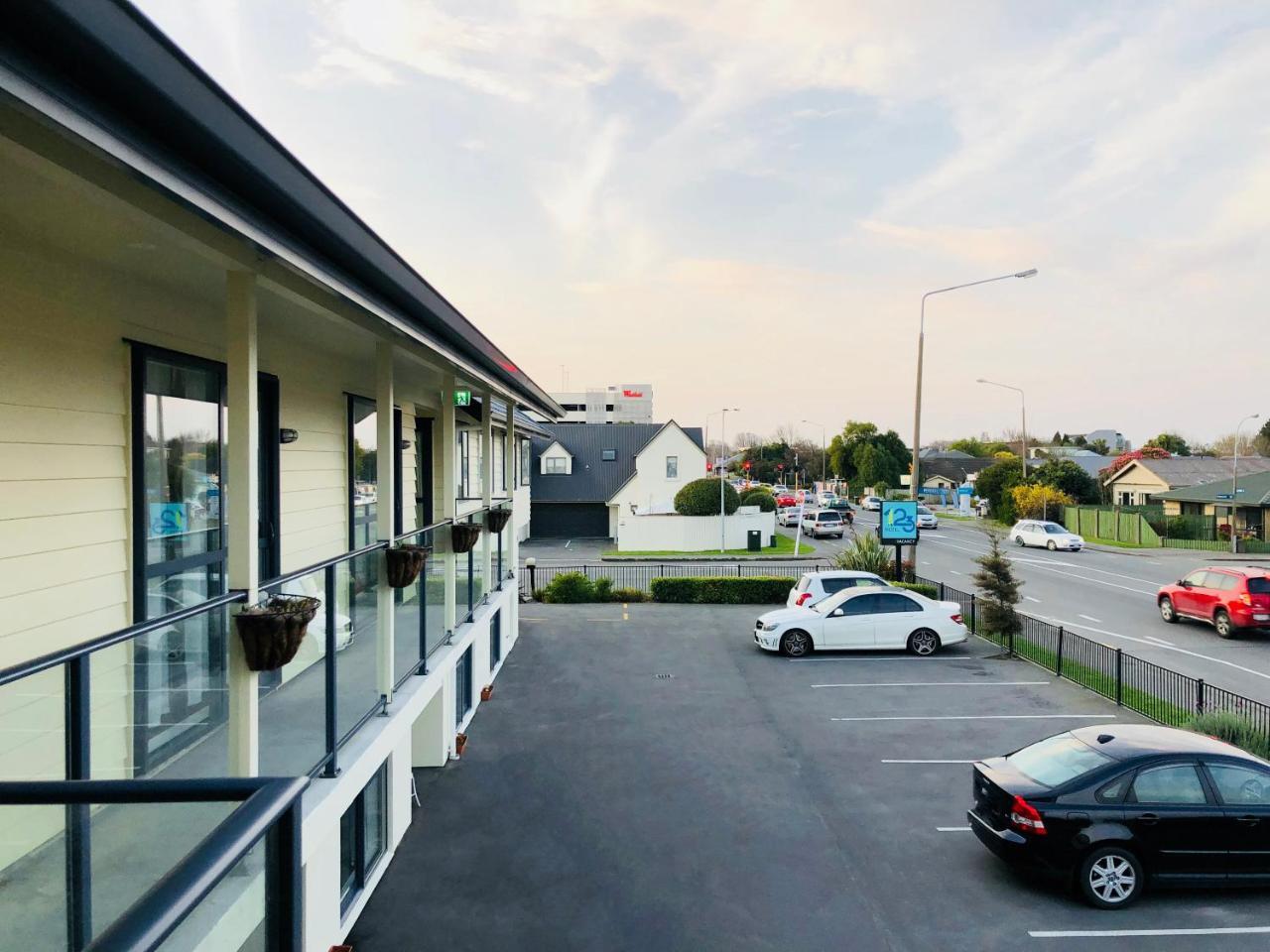 123 Motel Christchurch Extérieur photo